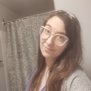 Meet your Posher, Liz